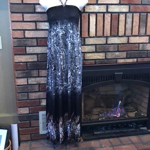 **Maxi Dress Large